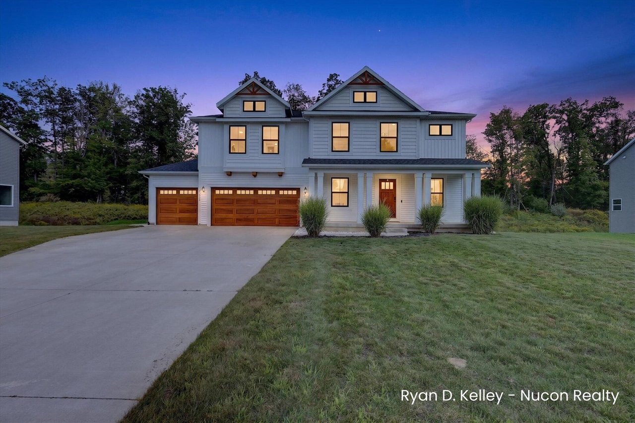 Photo 2 of Single family home for sale at 11544 Sessions Woods Dr, Grand Rapids, MI 49534 | MLS# 70556574 | Listing updated on 2026-09-03