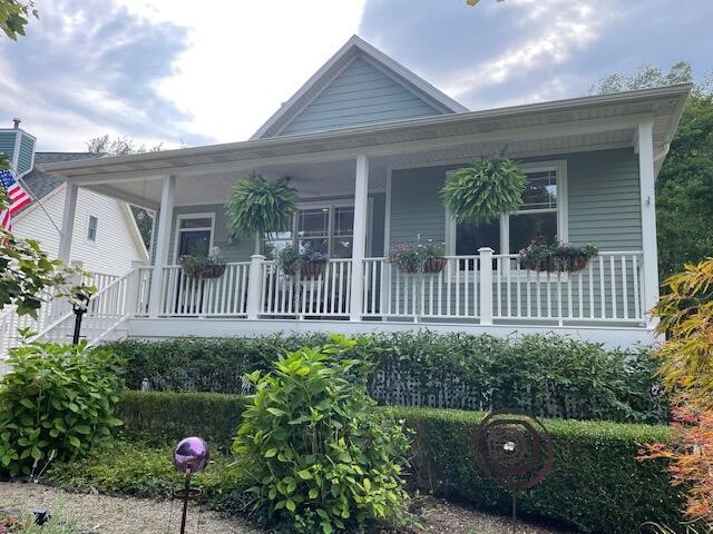 Photo 1 of Single family home for sale at 460 Summer Grv Dr, Douglas, MI 49406 | MLS# 70556581 | Listing updated on 2026-09-07