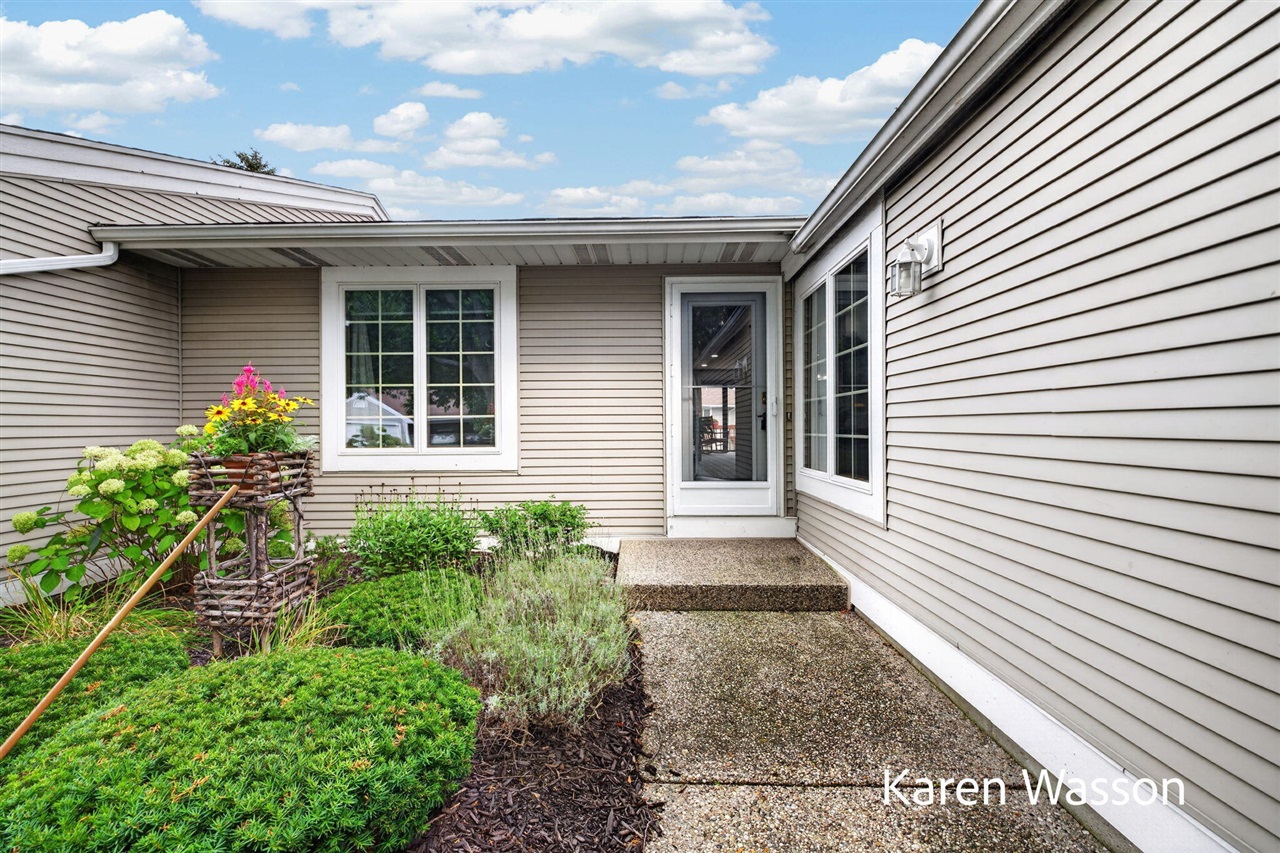 Photo 4 of Condo for sale at 259 Appletree Ln, Holland, MI 49423 | MLS# 70556605 | Listing updated on 2026-09-04
