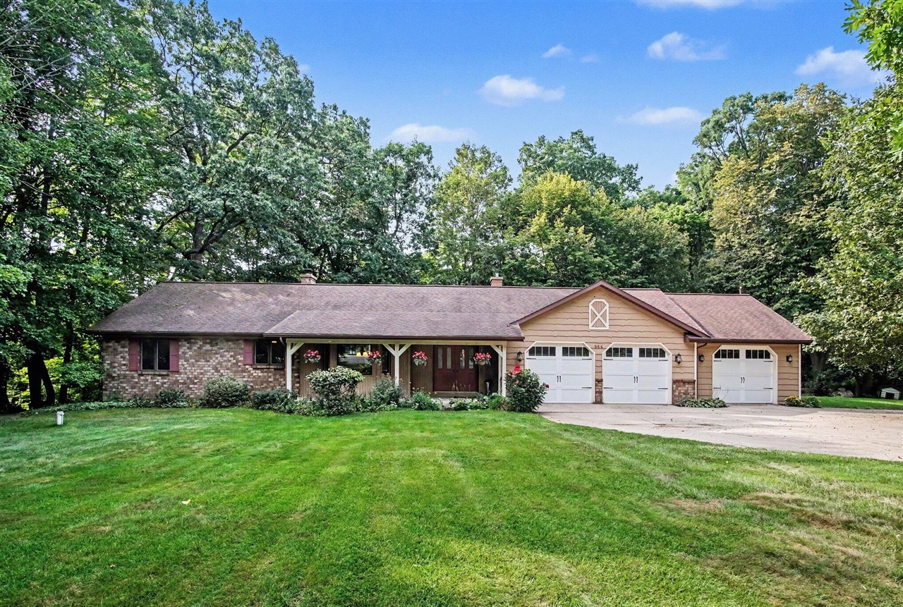 Photo 1 of Single family home for sale at 986 Luce St, Grand Rapids, MI 49534 | MLS# 70556717 | Listing updated on 2026-09-04
