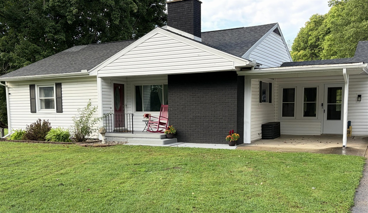 Photo 1 of Single family home for sale at 751 Riverview Dr, Plainwell, MI 49080 | MLS# 70556741 | Listing updated on 2026-09-05