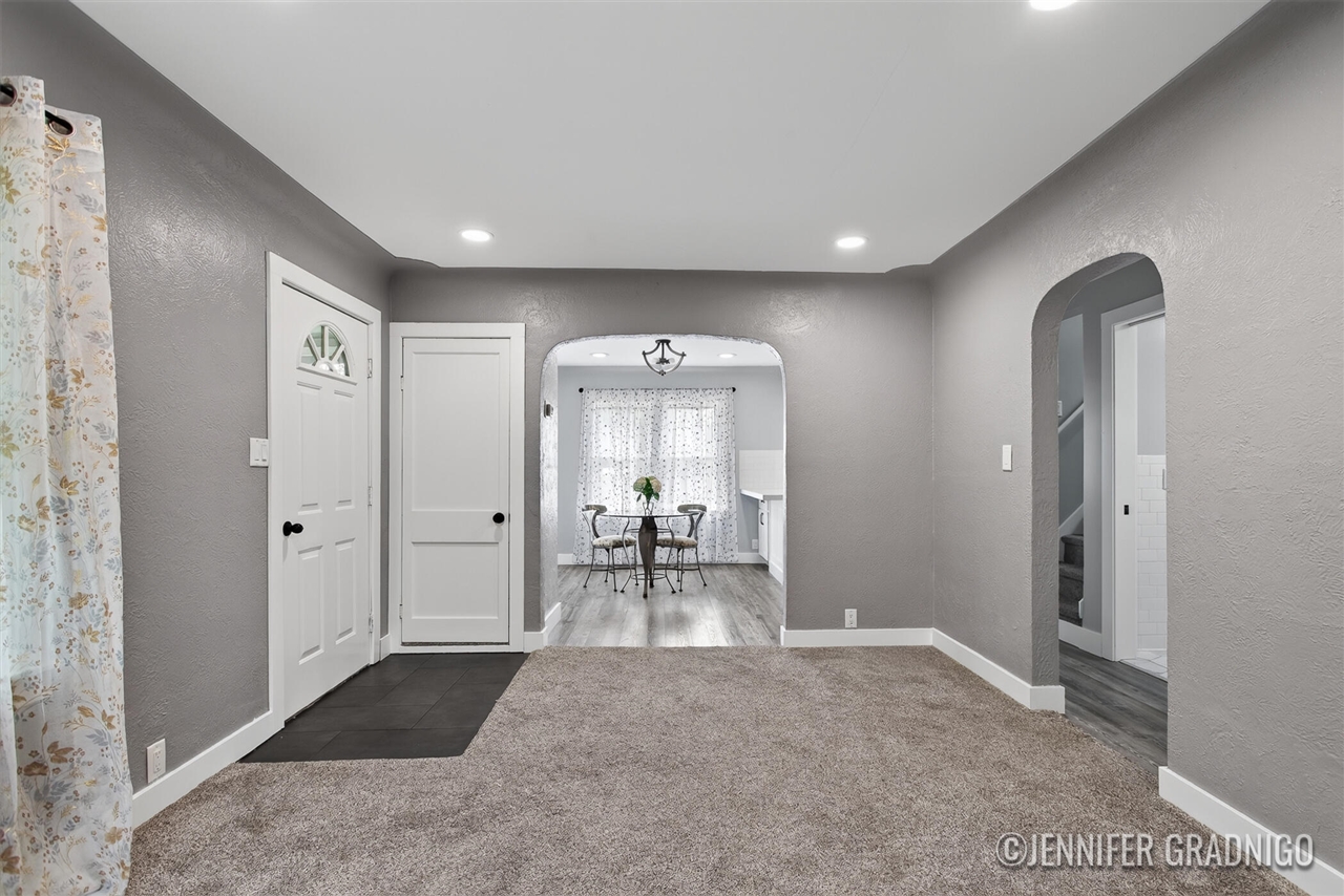 Photo 4 of Single family home for sale at 255 Felch St, Holland, MI 49424 | MLS# 70556790 | Listing updated on 2026-09-04