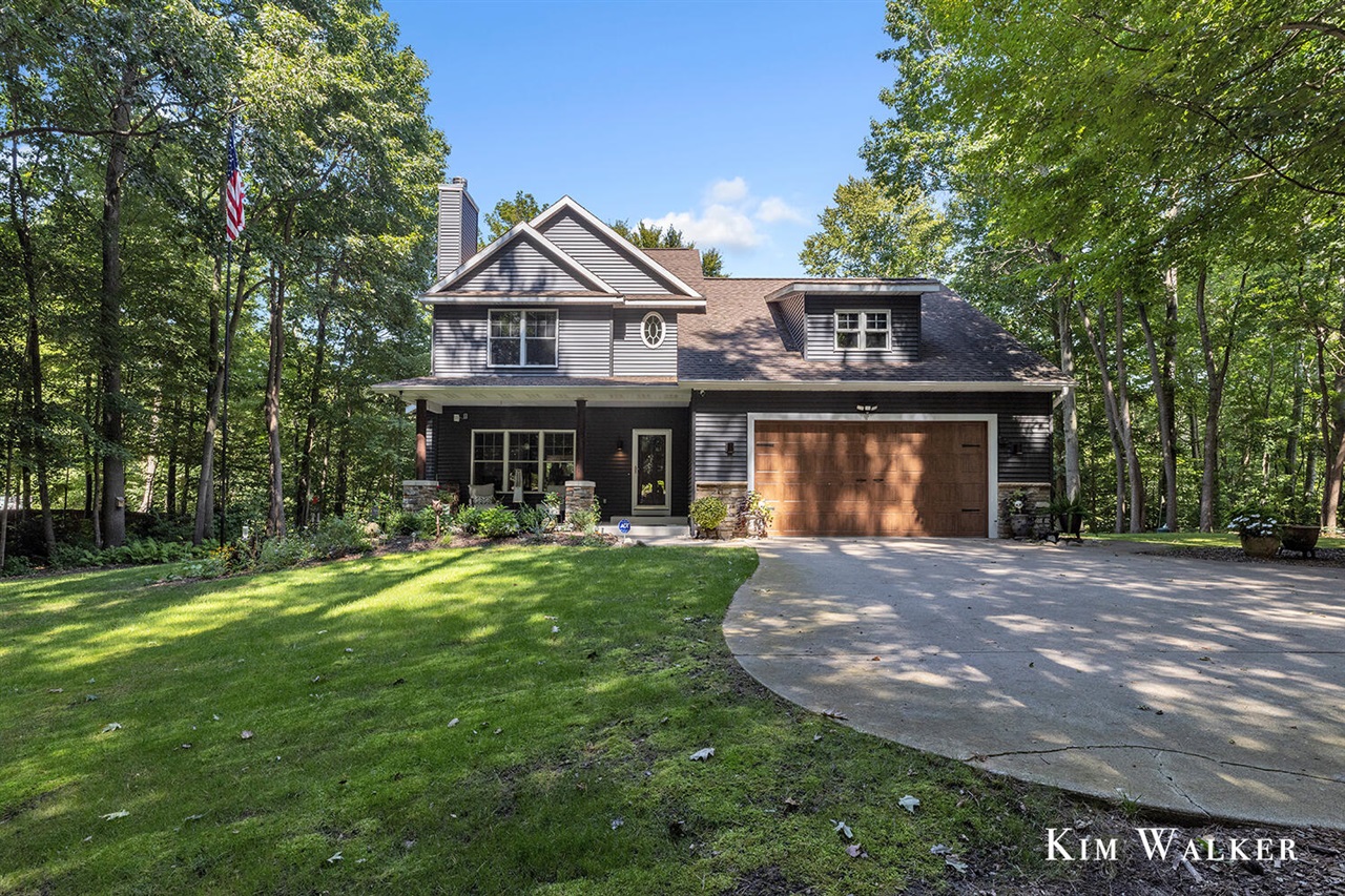 Photo 1 of Single family home for sale at 5813 Hunters Ridge, Fennville, MI 49408 | MLS# 70556809 | Listing updated on 2026-09-07