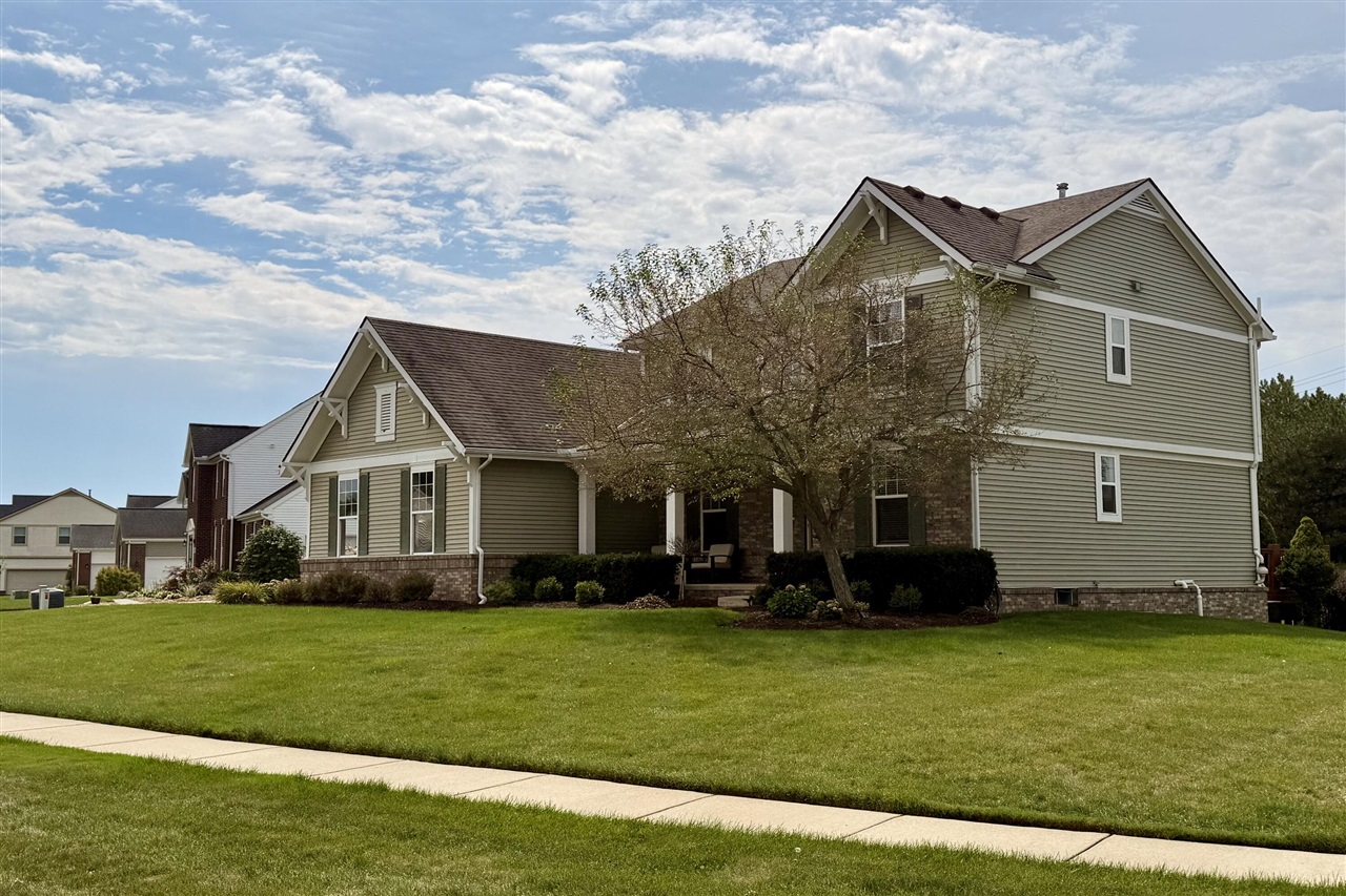 Photo 3 of Single family home for sale at 26393 Creekside Dr, New Hudson, MI 48165 | MLS# 70556819 | Listing updated on 2026-09-05