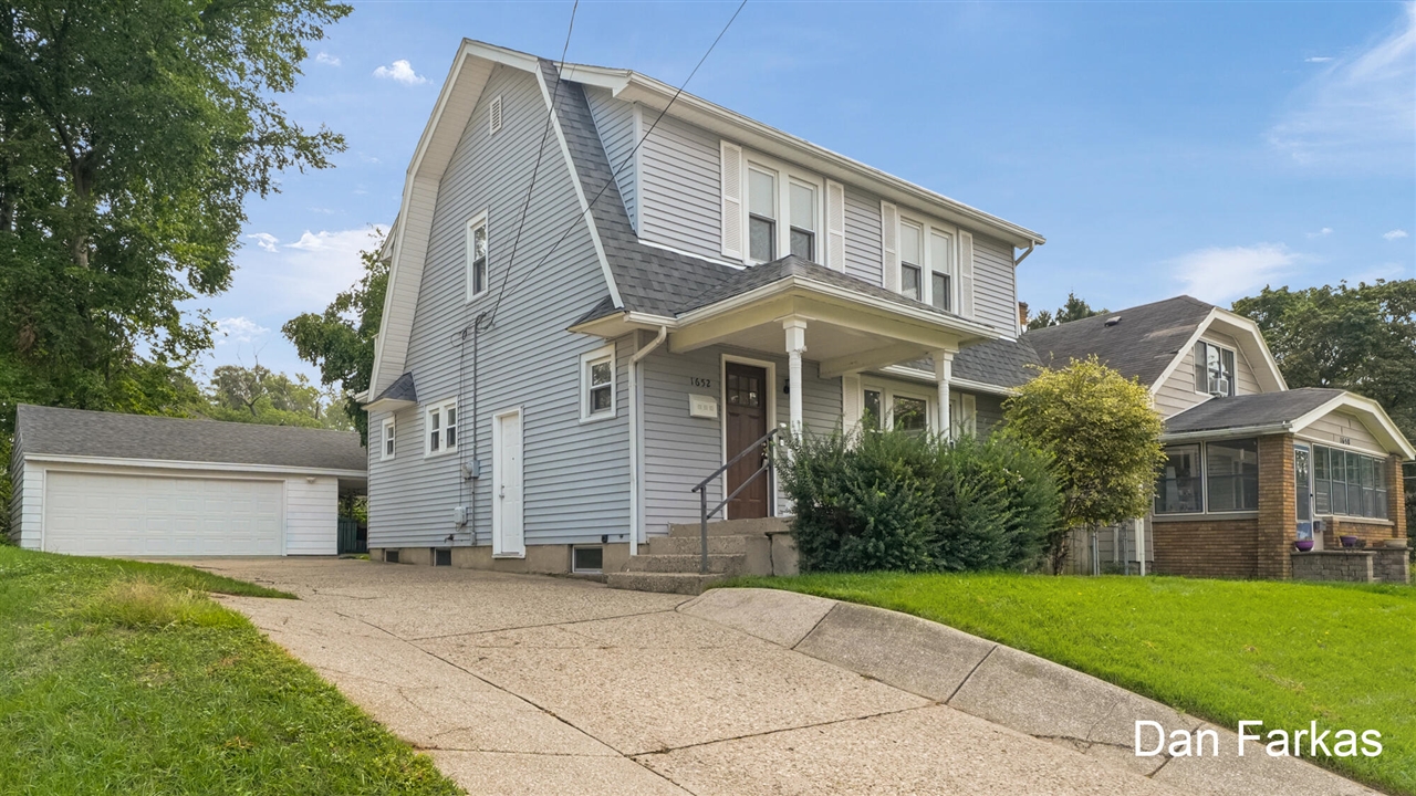 Photo 1 of Single family home for sale at 1652 Margaret Ave, Grand Rapids, MI 49507 | MLS# 70556845 | Listing updated on 2026-09-24