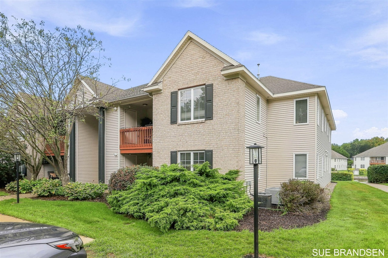 Photo 1 of Condo for sale at 3122 W Crystal Waters Dr #8, Holland, MI 49424 | MLS# 70556854 | Listing updated on 2026-09-05