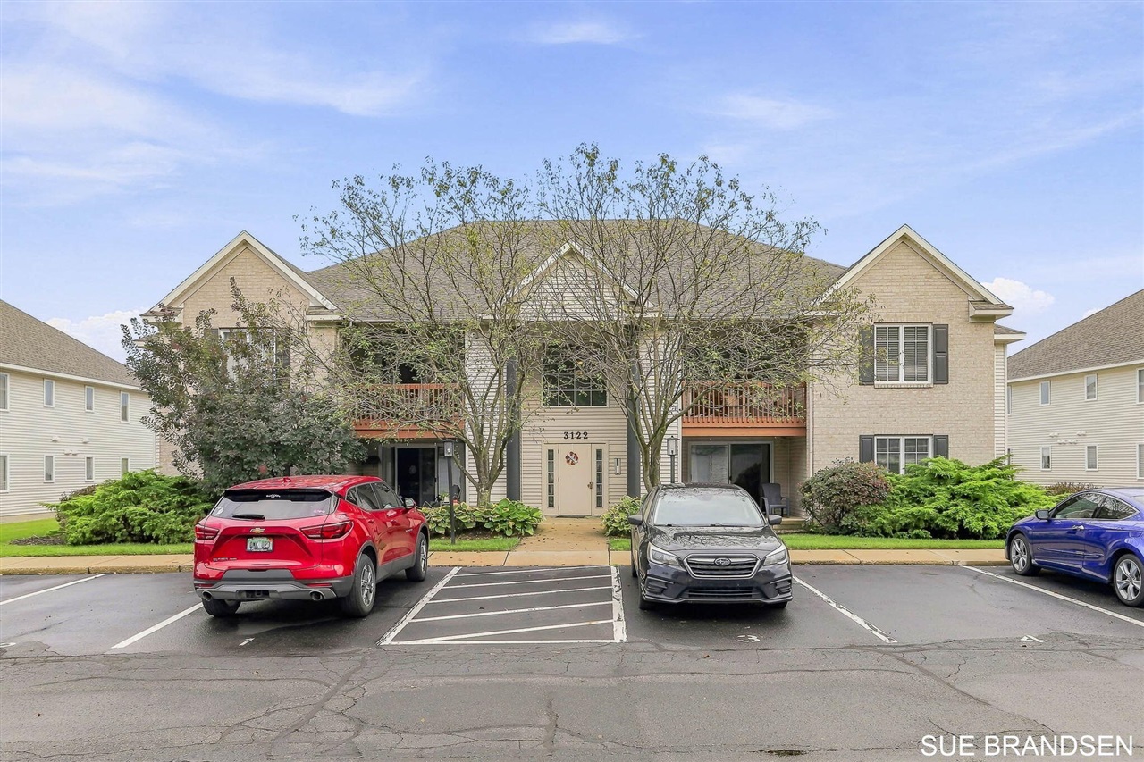 Photo 2 of Condo for sale at 3122 W Crystal Waters Dr #8, Holland, MI 49424 | MLS# 70556854 | Listing updated on 2026-09-05