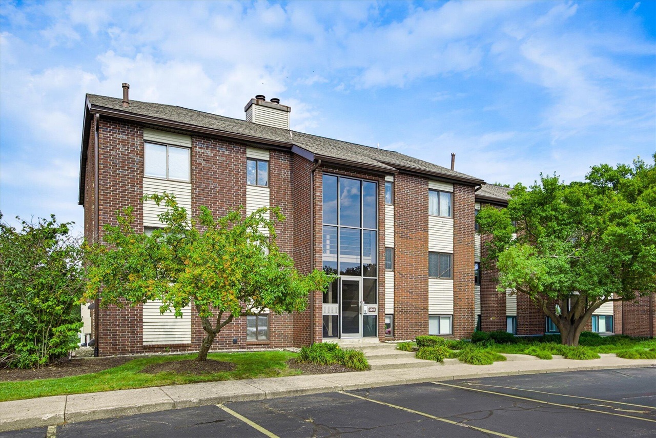 Photo 2 of Condo for sale at 3344 Devonwood Hills, Grand Rapids, MI 49525 | MLS# 70556925 | Listing updated on 2026-09-19