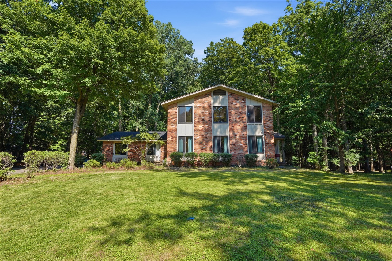 Photo 1 of Single family home for sale at 21542 Beauford Ct, Northville, MI 48167 | MLS# 70556964 | Listing updated on 2026-09-05