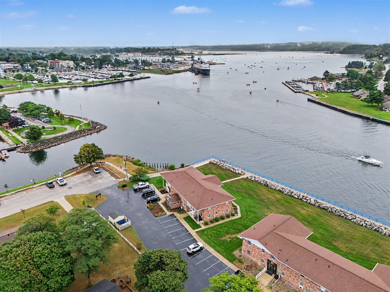 Photo 3 of Condo for sale at 304 S Ferry St #3, Ludington, MI 49431 | MLS# 70557006 | Listing updated on 2026-09-05