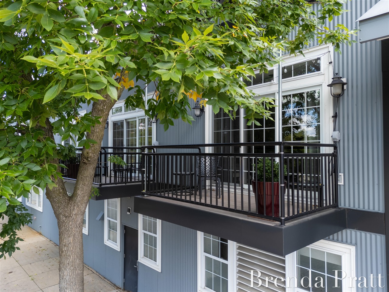 Listing Photo 2 - Condo for sale in 600 7Th St located at 600 7Th St, Grand Rapids, MI 49504 - Unit #204