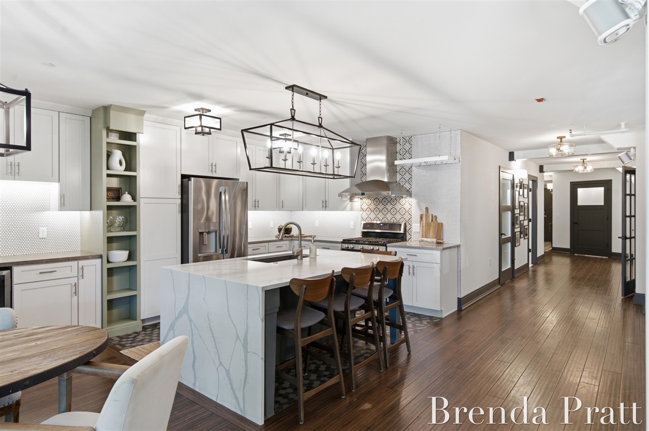 Listing Photo 4 - Condo for sale in building located at 600 7Th St, Grand Rapids, MI 49504 - Unit #204