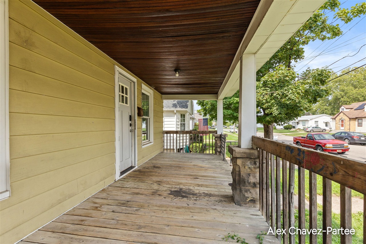 Photo 3 of Single family home for sale at 1933 Alba Ave, Wyoming, MI 49509 | MLS# 70557227 | Listing updated on 2026-09-15