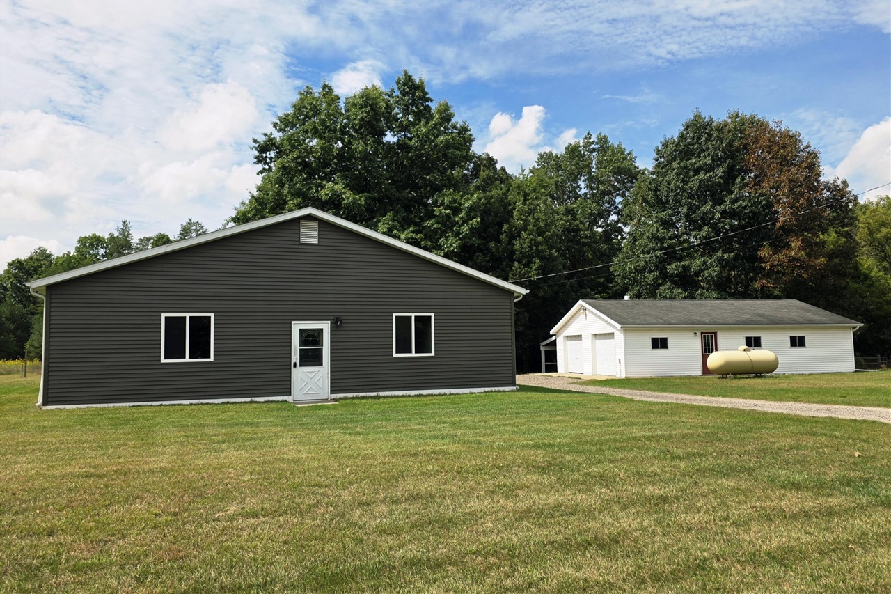 Photo 2 of Single family home for sale at 828 S Wicker Rd, Stanton, MI 48888 | MLS# 70557345 | Listing updated on 2026-09-17