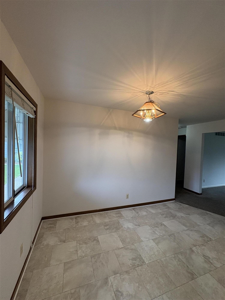 Photo 4 of Condo for sale at 5742 Leisure S Dr #101, Grand Rapids, MI 49548 | MLS# 70557407 | Listing updated on 2026-09-18