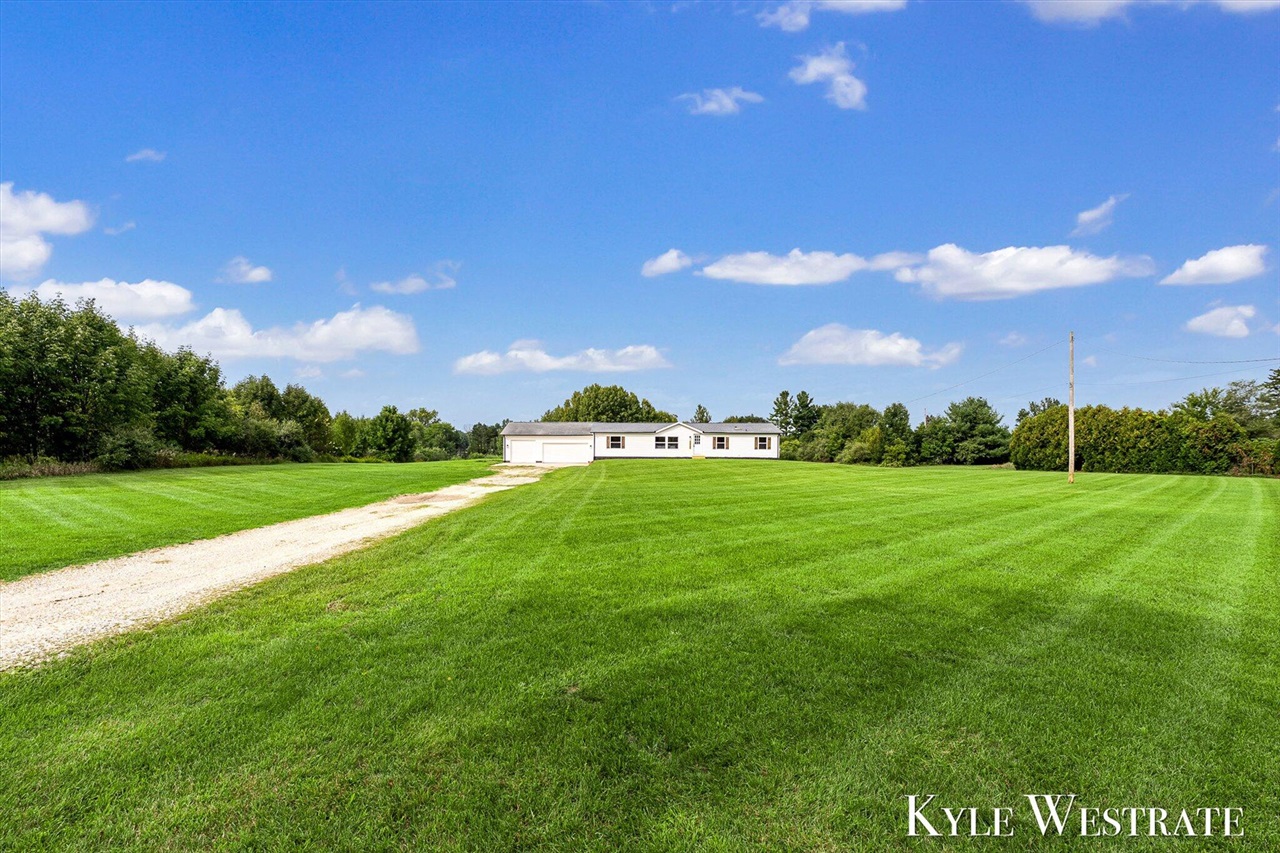 Photo 3 of Sale Pending at 13745 Steffensen St, Gowen, MI 49326 | MLS# 70557538 | Listing updated on 2026-09-14