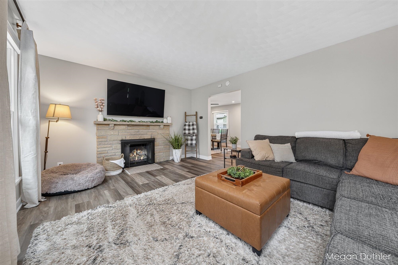 Photo 4 of Single family home for sale at 723 Maridell Ave, Grand Rapids, MI 49504 | MLS# 70557550 | Listing updated on 2026-09-23