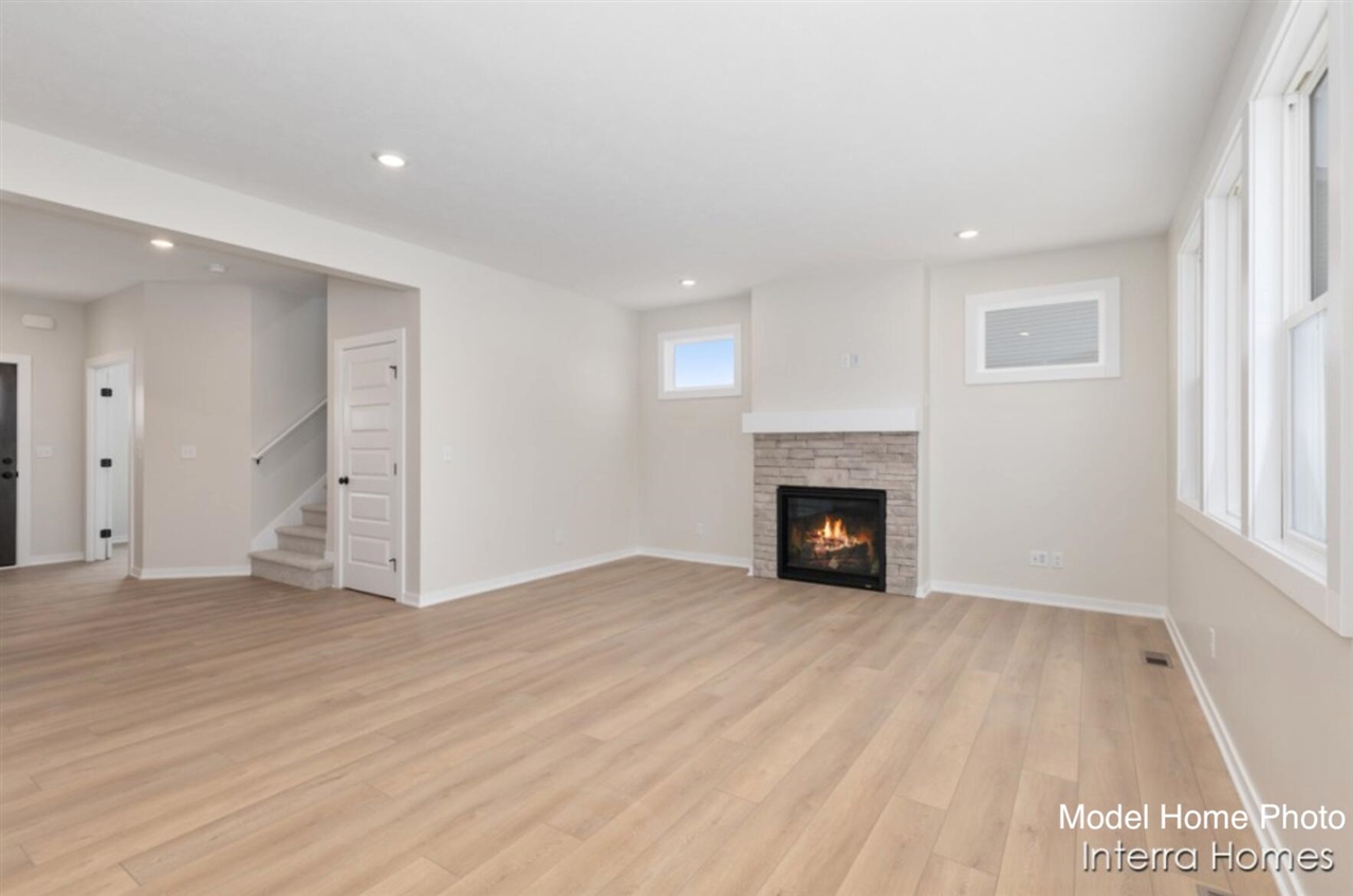 Photo 3 of Single family home for sale at 2181 Emerald Shore Cir NE, Grand Rapids, MI 49525 | MLS# 70557570 | Listing updated on 2026-09-14