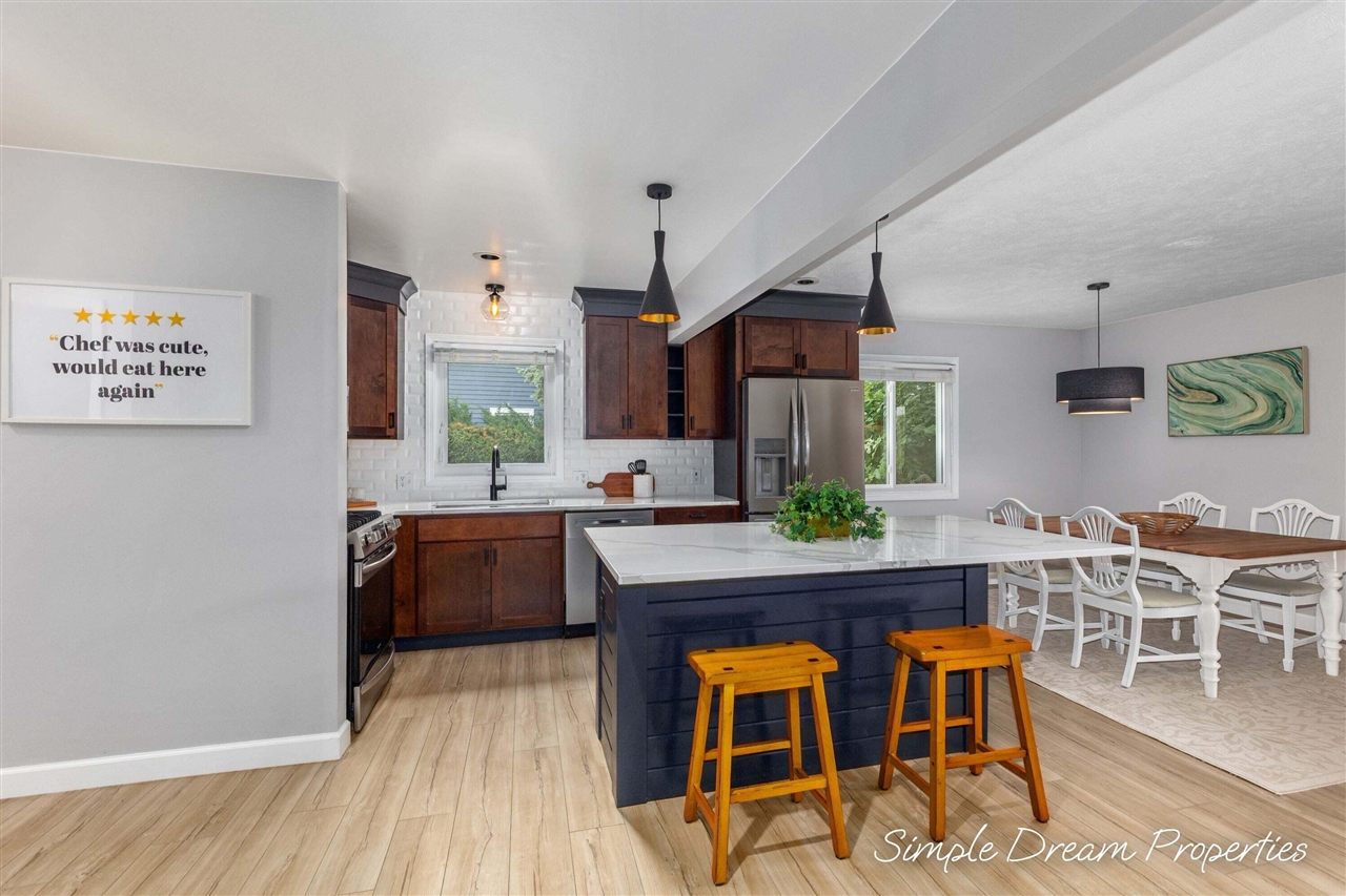 Photo 3 of Single family home for sale at 1727 Weymouth Dr, Grand Rapids, MI 49508 | MLS# 70557649 | Listing updated on 2026-09-17