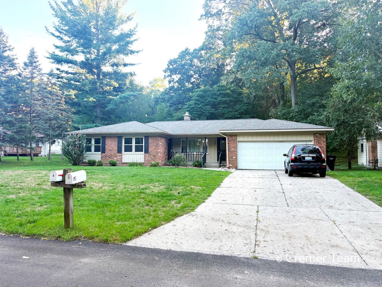 Photo 1 of Sale Pending at 5727 Ridgebrook Ave, Grand Rapids, MI 49508 | MLS# 70557667 | Listing updated on 2026-09-17
