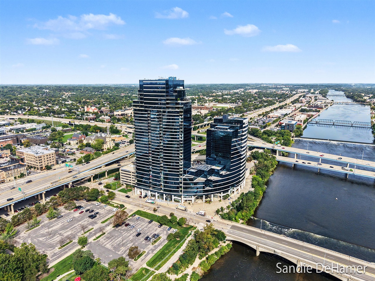 Photo 2 of Condo for sale at 335 Bridge St #2301, Grand Rapids, MI 49504 | MLS# 70557691 | Listing updated on 2026-09-18