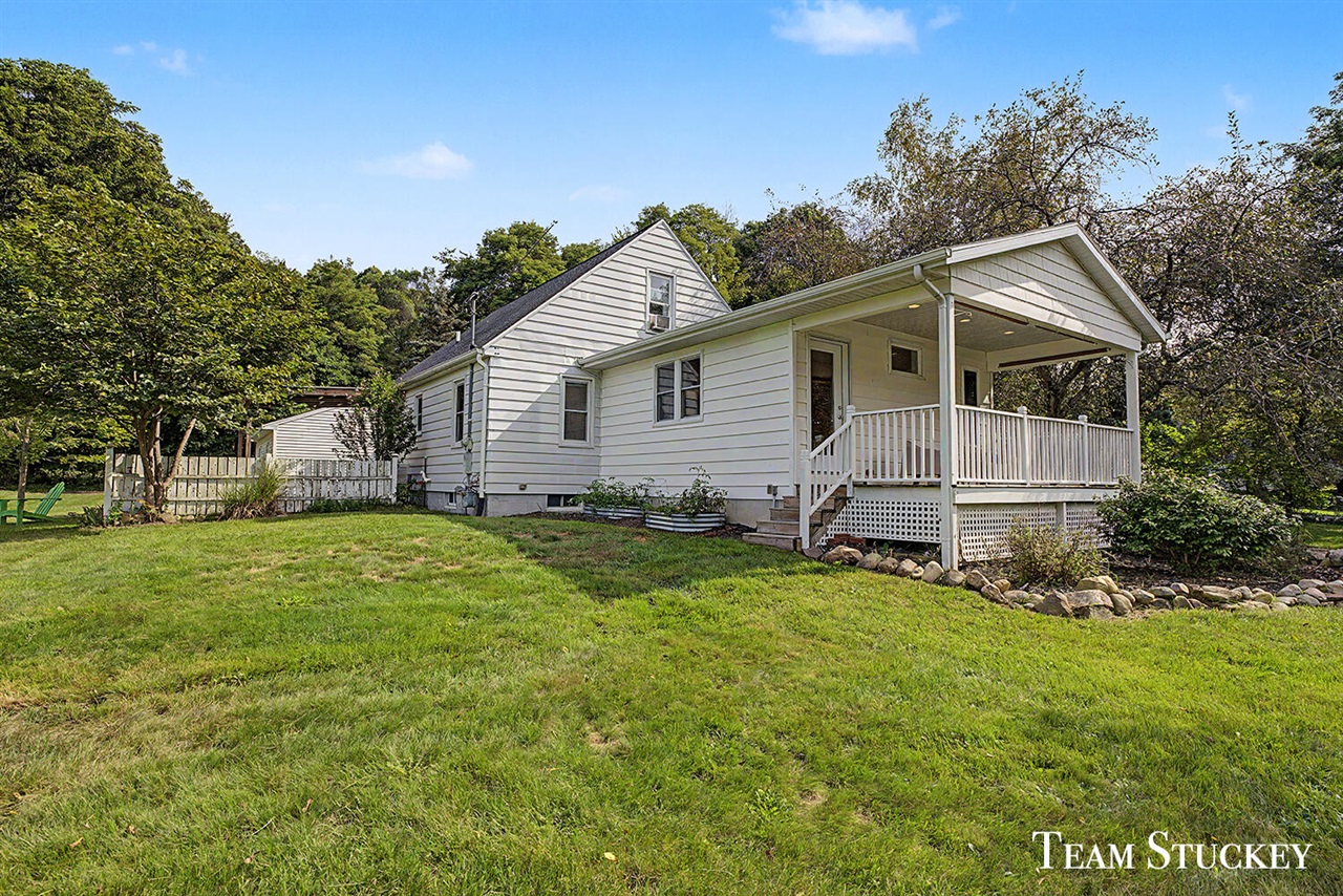 Photo 3 of Single family home for sale at 7861 Cannonsburg Rd, Rockford, MI 49341 | MLS# 70557694 | Listing updated on 2026-09-17