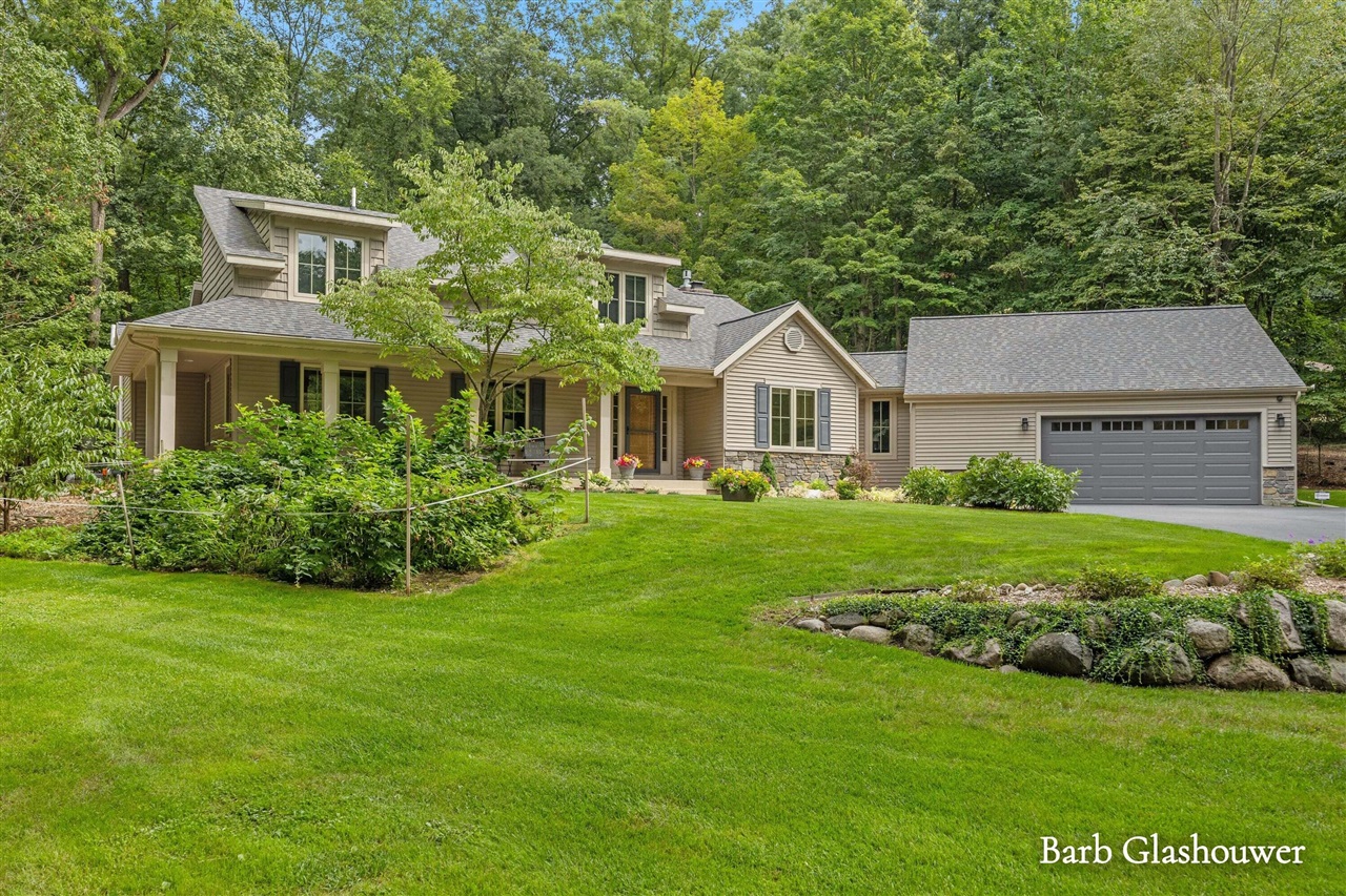 Photo 2 of Single family home for sale at 7454 Childsdale Ave, Rockford, MI 49341 | MLS# 70557704 | Listing updated on 2026-09-16
