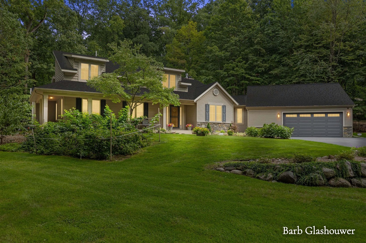 Photo 3 of Single family home for sale at 7454 Childsdale Ave, Rockford, MI 49341 | MLS# 70557704 | Listing updated on 2026-09-16