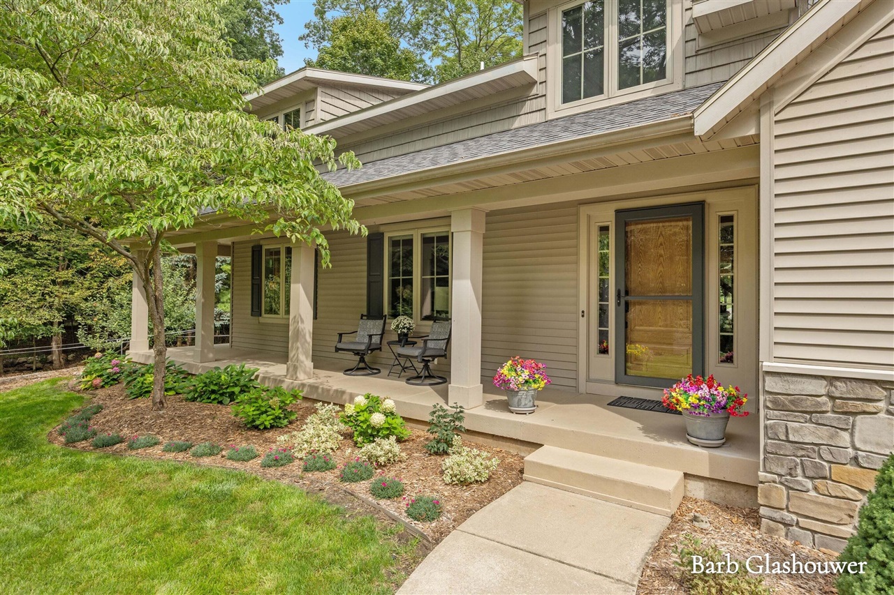 Photo 4 of Single family home for sale at 7454 Childsdale Ave, Rockford, MI 49341 | MLS# 70557704 | Listing updated on 2026-09-16