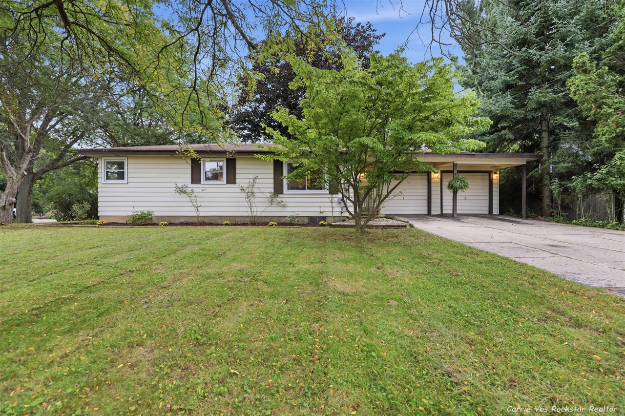 Photo 1 of Sale Pending at 3100 Hoehn St, Grand Rapids, MI 49504 | MLS# 70557706 | Listing updated on 2026-09-23