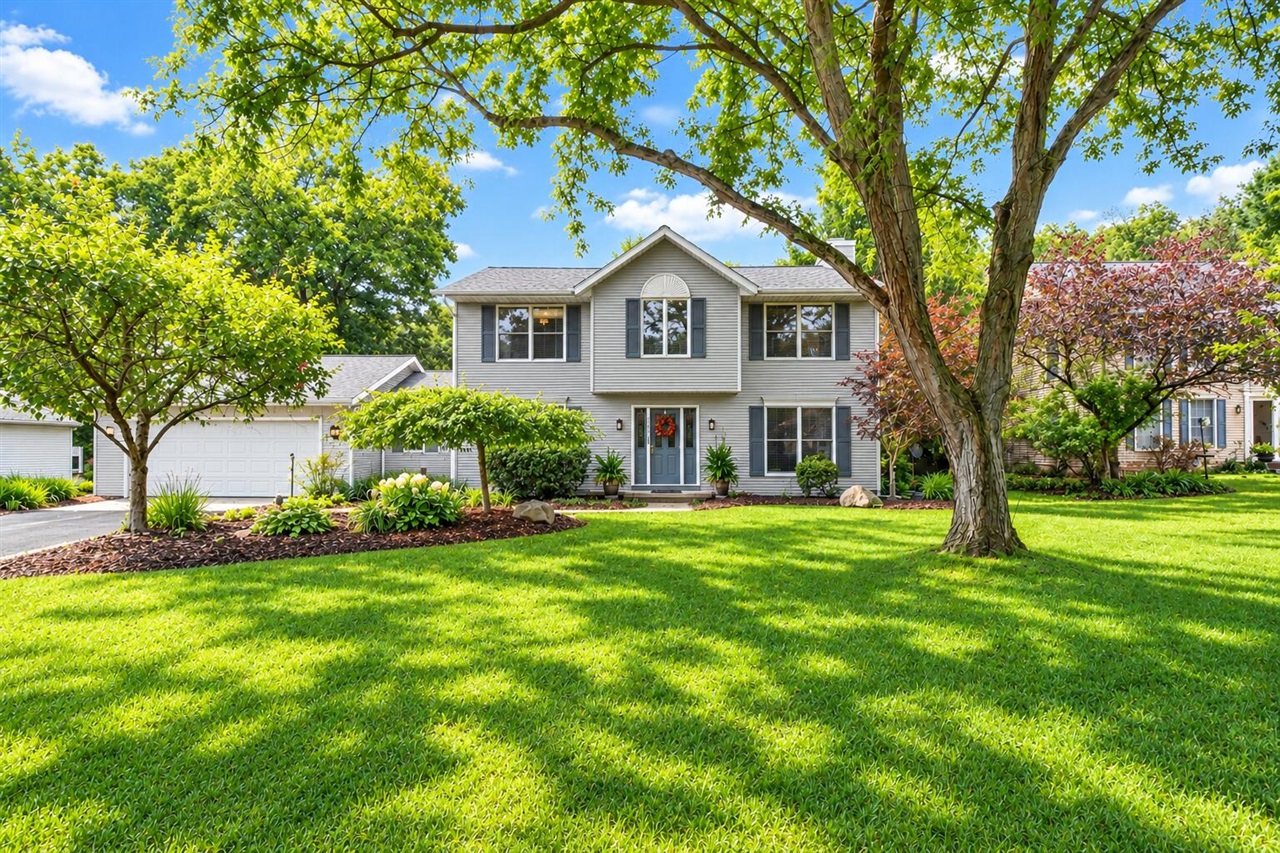 Photo 1 of Single family home for sale at 3055 Riverwoods Dr, Rockford, MI 49341 | MLS# 70557747 | Listing updated on 2026-09-17