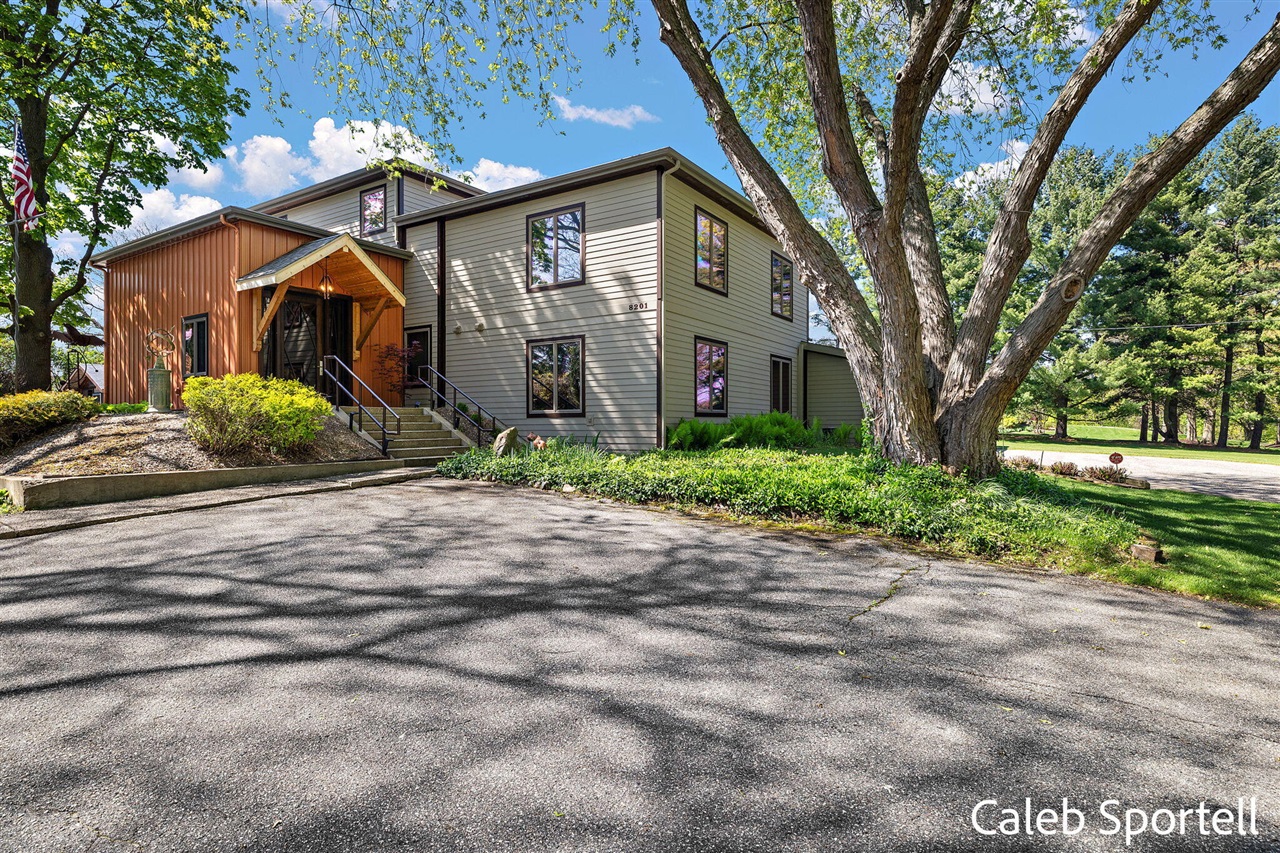 Photo 3 of Single family home for sale at 8201 Cherry Valley Ave, Caledonia, MI 49316 | MLS# 70557750 | Listing updated on 2026-09-15