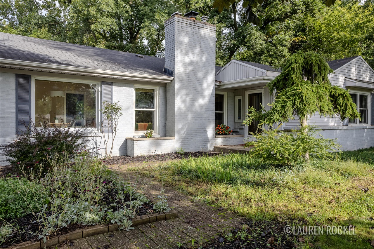 Photo 1 of Sale Pending at 3121 Baker Park Dr, Grand Rapids, MI 49508 | MLS# 70557793 | Listing updated on 2026-09-19