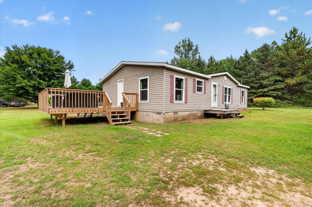 Photo 2 of Sale Pending at 16468 W Howard City Edmore Rd, Howard City, MI 49329 | MLS# 70557872 | Listing updated on 2026-09-13
