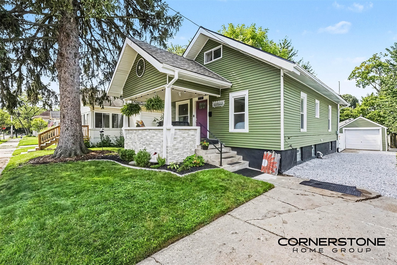 Photo 2 of Sale Pending at 1349 Columbia Ave, Grand Rapids, MI 49505 | MLS# 70557893 | Listing updated on 2026-09-17