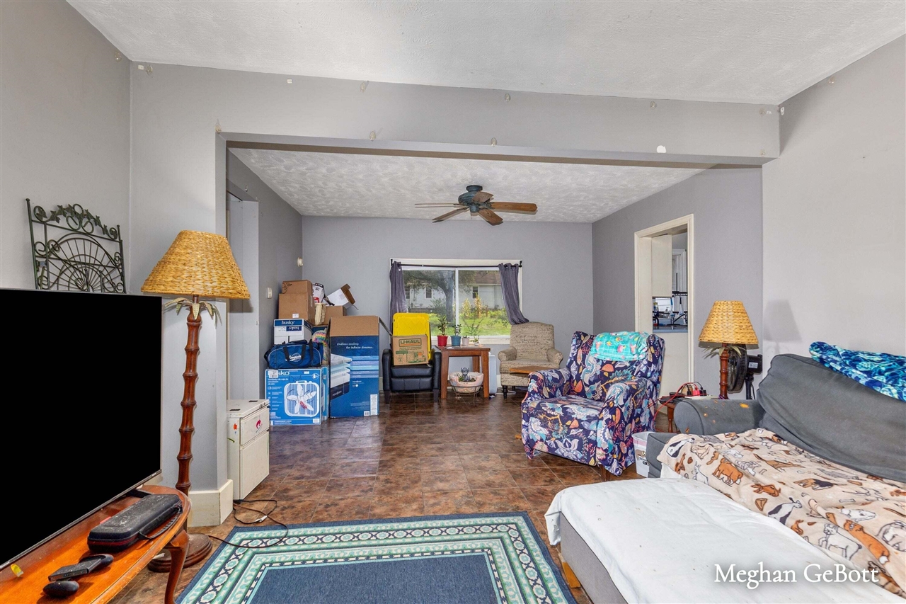 Photo 4 of Single family home for sale at 1410 Walnut St, Grand Rapids, MI 49503 | MLS# 70557902 | Listing updated on 2026-09-17