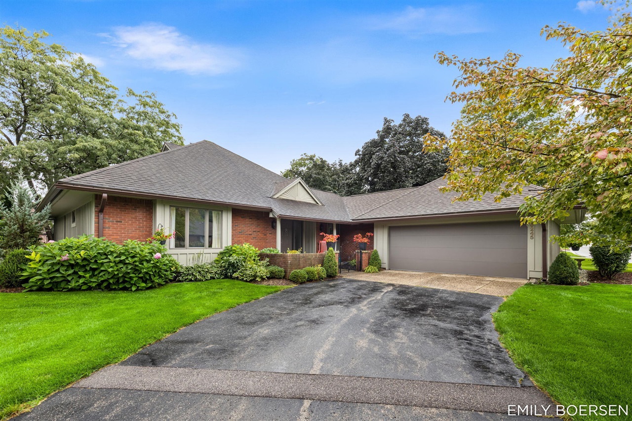 Photo 1 of Sale Pending at 6245 Heathmoor Ct, Grand Rapids, MI 49546 | MLS# 70557915 | Listing updated on 2026-09-15