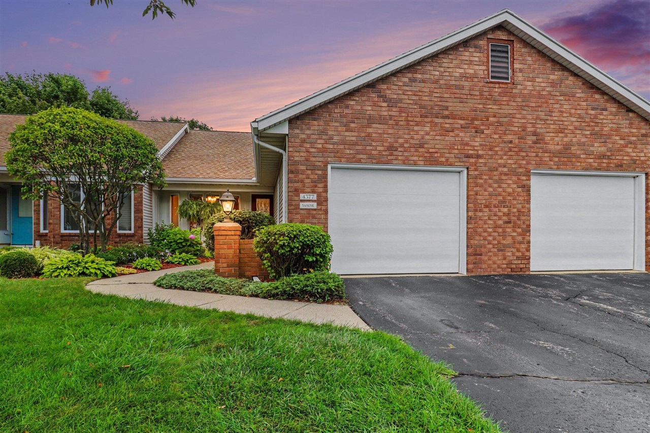 Photo 1 of Condo for sale at 4377 Redbush Dr, Grandville, MI 49418 | MLS# 70557926 | Listing updated on 2026-09-17