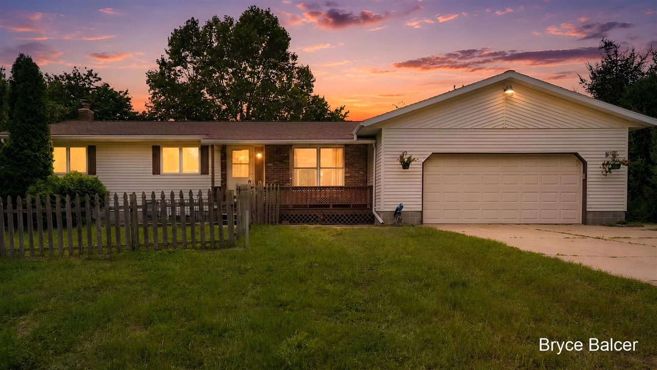 Photo 2 of Sale Pending at 14855 Coalter Ave, Kent City, MI 49330 | MLS# 70557927 | Listing updated on 2026-09-21