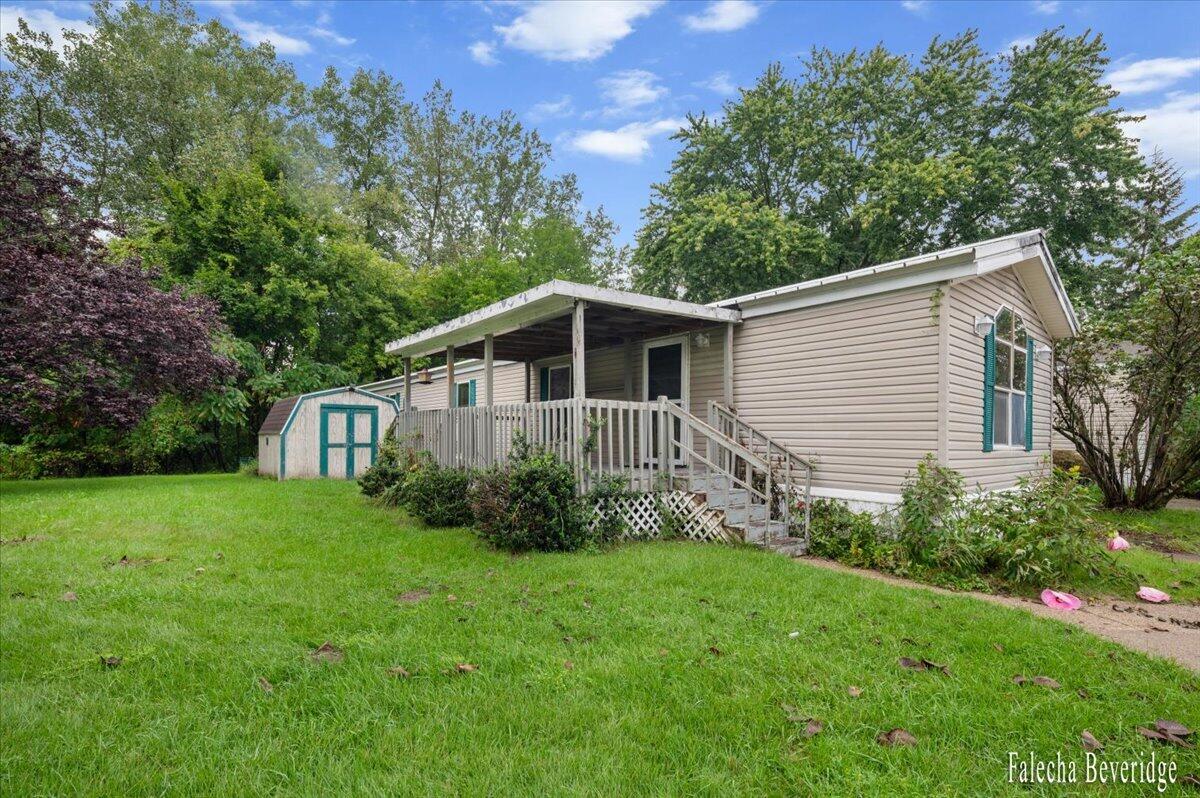 Photo 1 of Single family home for sale at 176 Wallasey Dr, Grand Rapids, MI 49548 | MLS# 70557944 | Listing updated on 2026-09-12