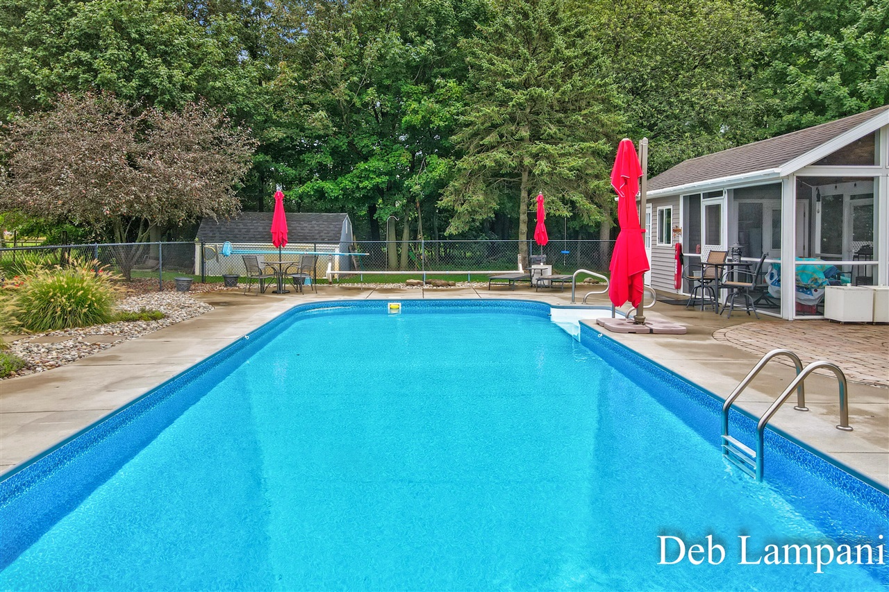 Photo 3 of Single family home for sale at 2008 Pleasant Pond Dr, Byron Center, MI 49315 | MLS# 70557957 | Listing updated on 2026-09-14