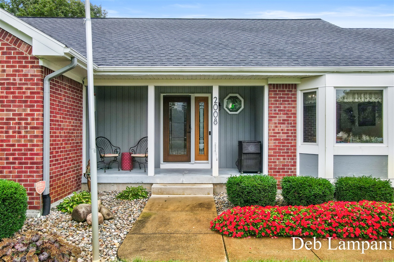 Photo 4 of Single family home for sale at 2008 Pleasant Pond Dr, Byron Center, MI 49315 | MLS# 70557957 | Listing updated on 2026-09-14