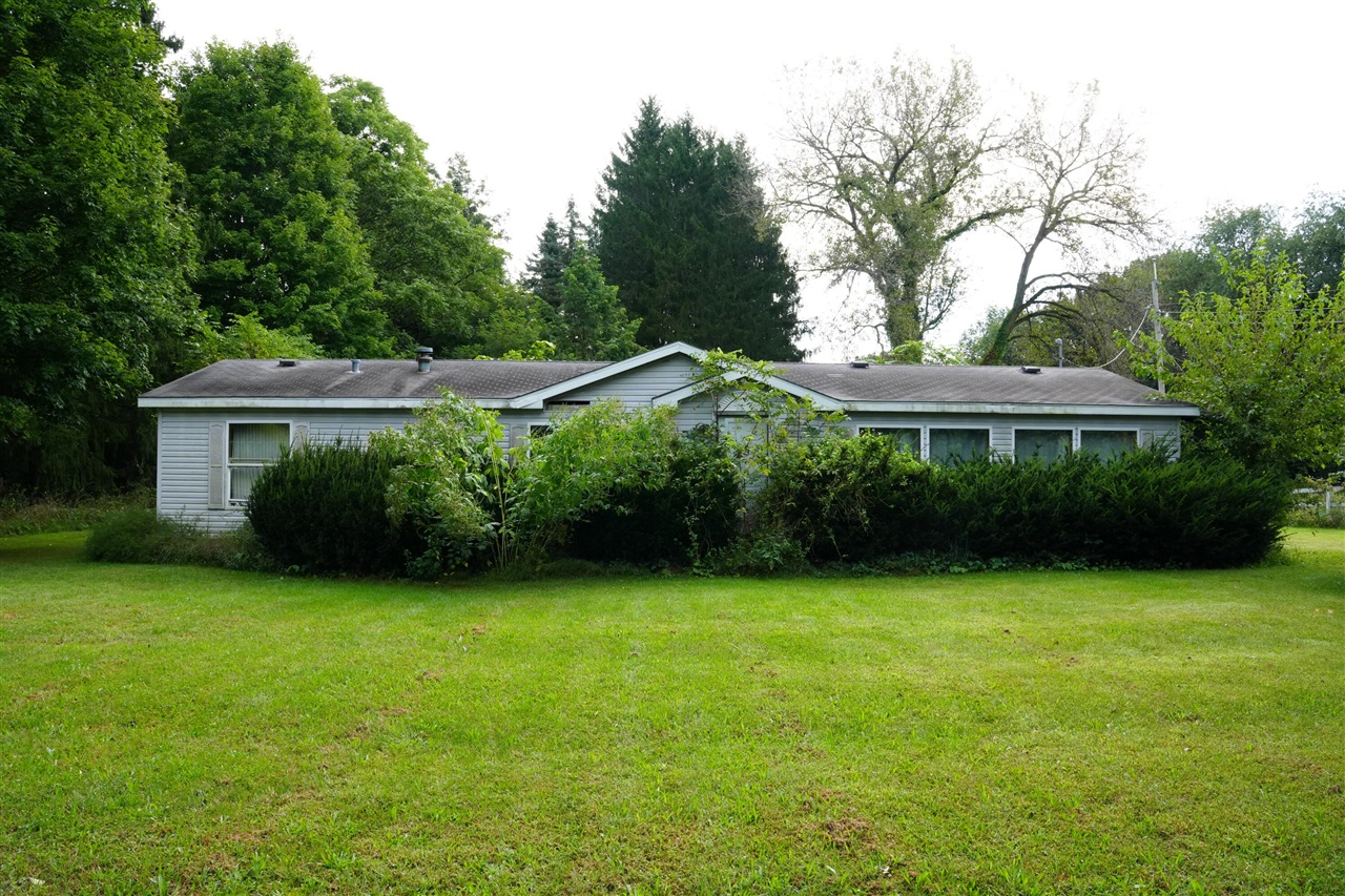 Photo 3 of Sale Pending at 1365 Zilke Rd, Niles, MI 49120 | MLS# 70557970 | Listing updated on 2026-09-13