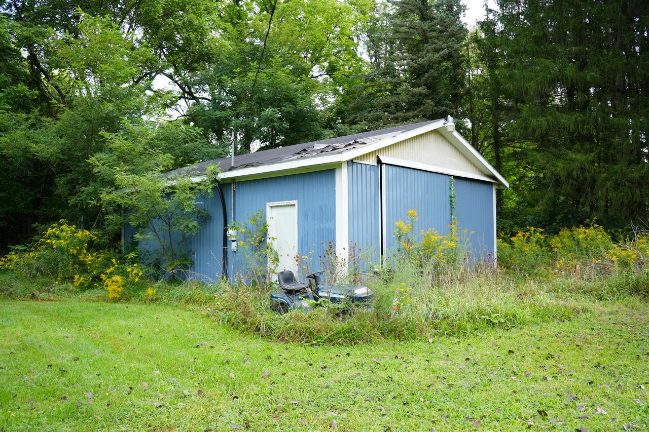 Photo 4 of Sale Pending at 1365 Zilke Rd, Niles, MI 49120 | MLS# 70557970 | Listing updated on 2026-09-13