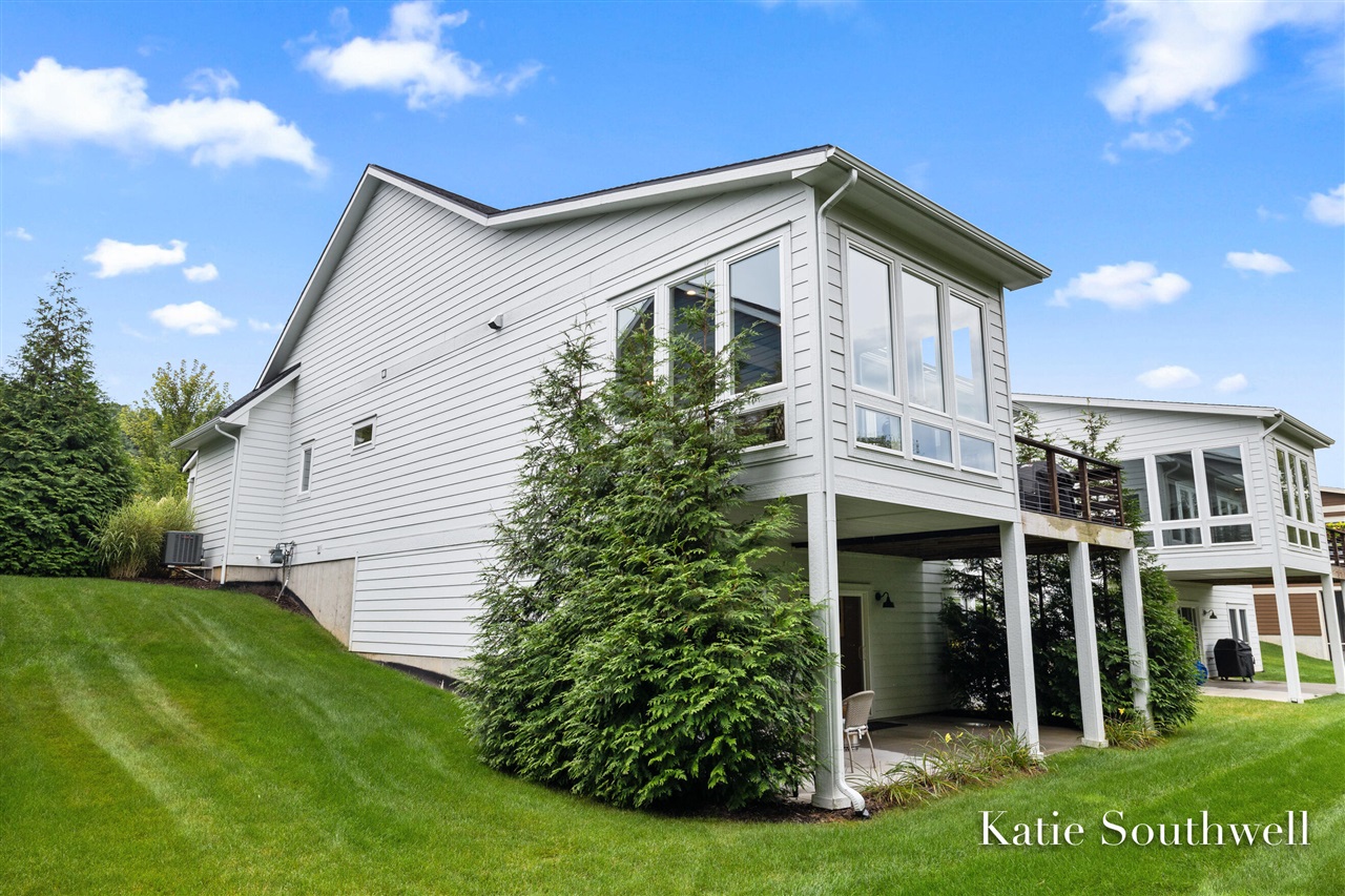 Photo 3 of Sale Pending at 4247 Riverlands Ct #5, Grand Rapids, MI 49525 | MLS# 70557990 | Listing updated on 2026-09-16