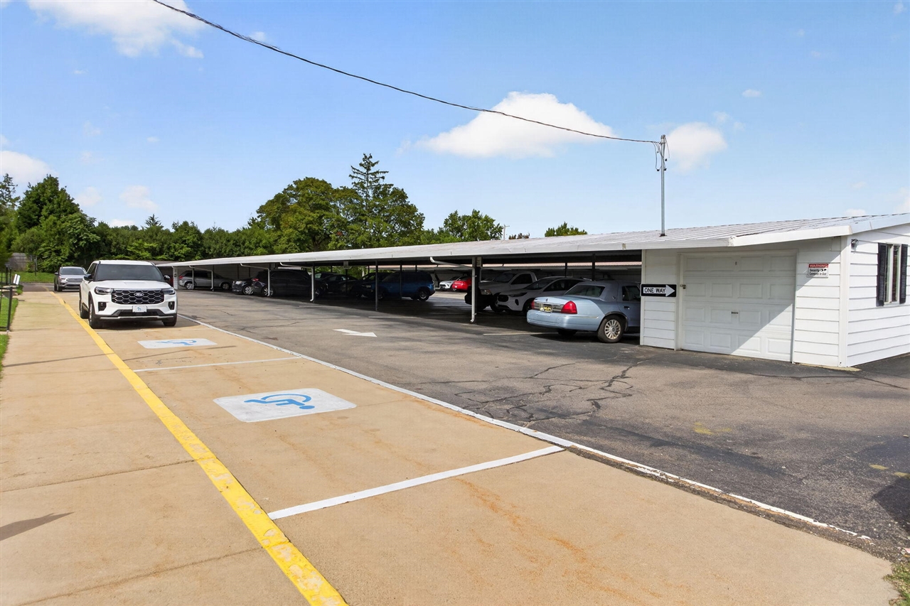 Photo 3 of Condo for sale at 806 W Michigan Ave #209W, Jackson, MI 49202 | MLS# 70558017 | Listing updated on 2026-09-16