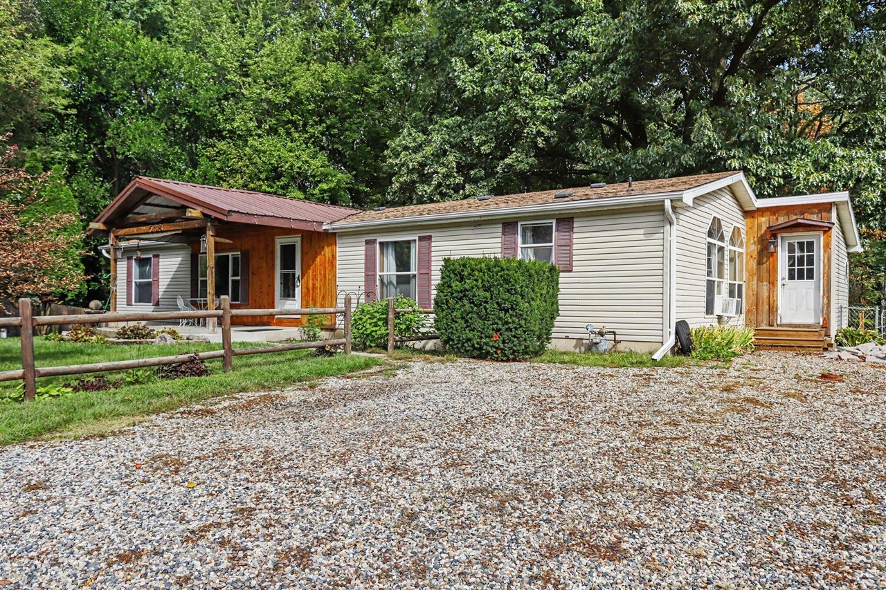 Photo 2 of Sale Pending at 5381 Paradise Rd, Battle Creek, MI 49014 | MLS# 70558070 | Listing updated on 2026-09-14