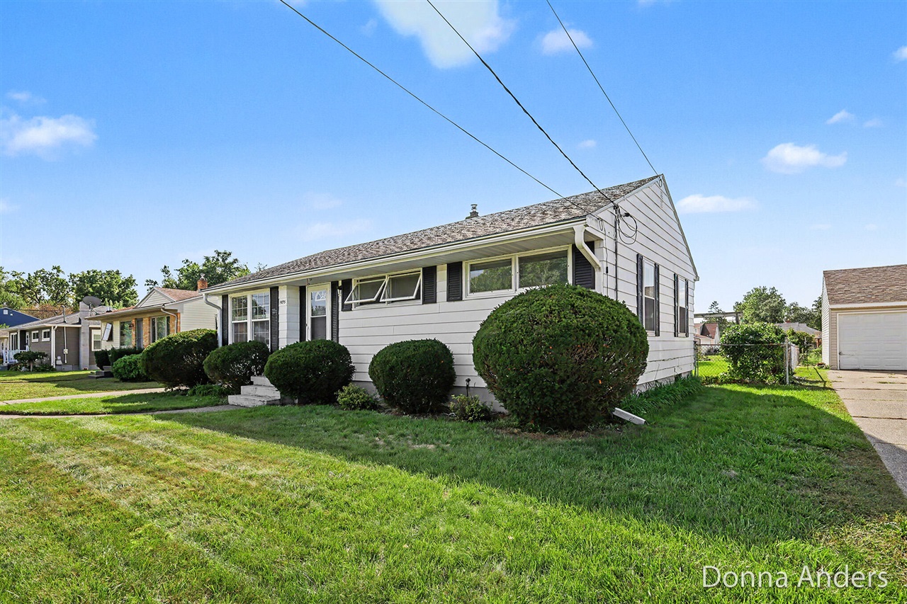Photo 3 of Single family home for sale at 4895 Marshall Ave, Grand Rapids, MI 49508 | MLS# 70558075 | Listing updated on 2026-09-18