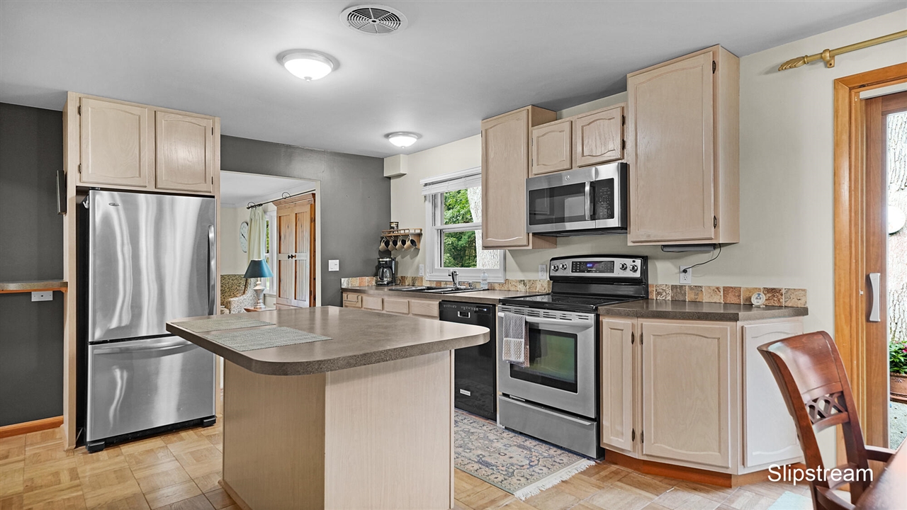 Photo 3 of Sale Pending at 5059 12 Mile Rd, Rockford, MI 49341 | MLS# 70558101 | Listing updated on 2026-09-15