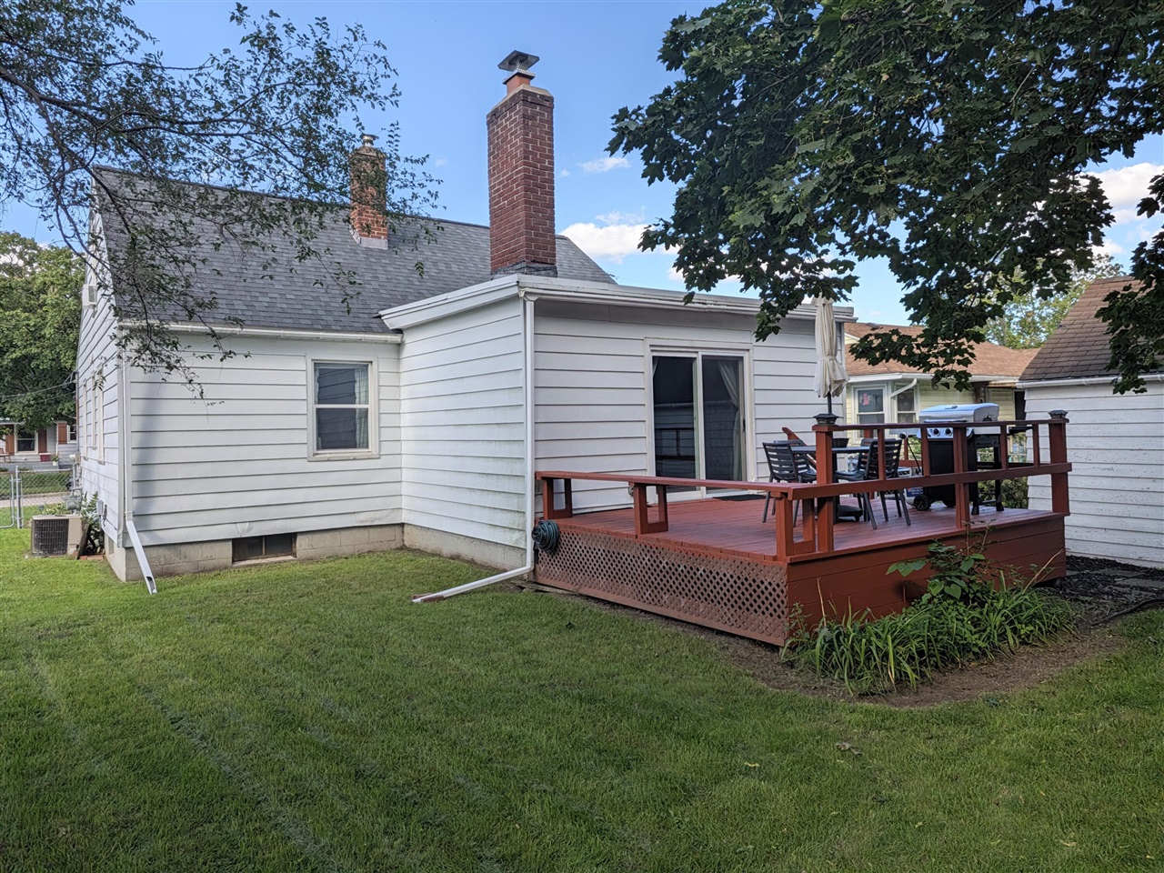 Photo 4 of Single family home for sale at 944 Kentfield St, Wyoming, MI 49509 | MLS# 70558147 | Listing updated on 2026-09-18